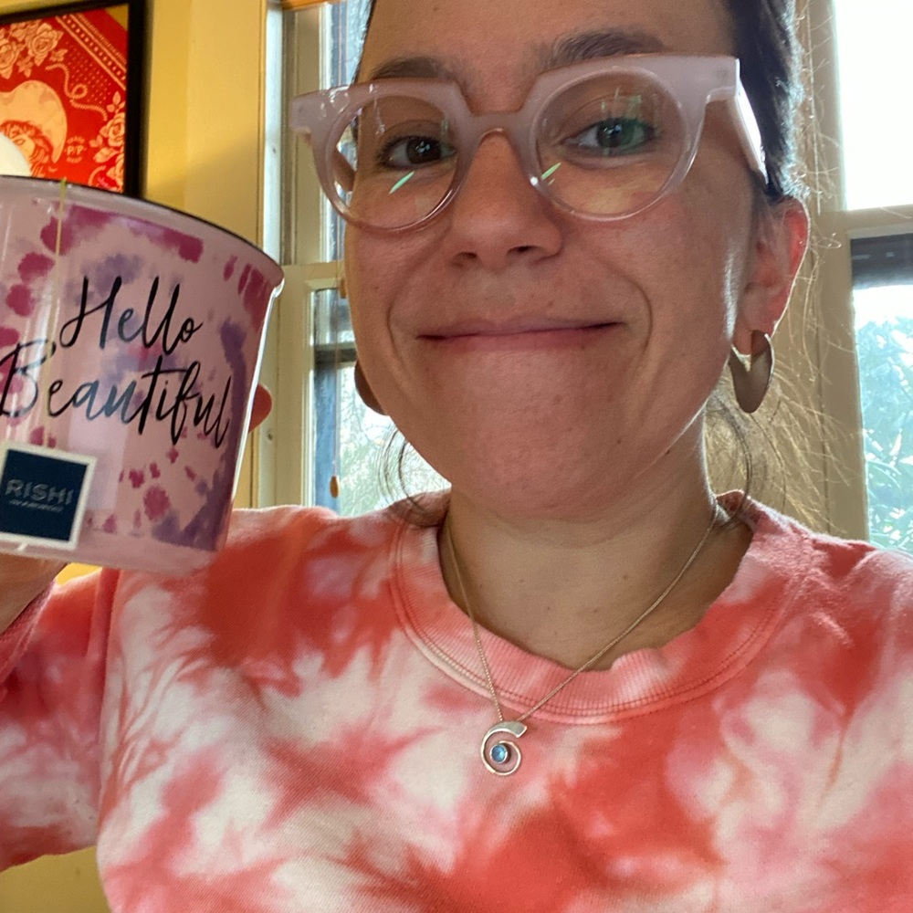 Meet your Posher, Simone